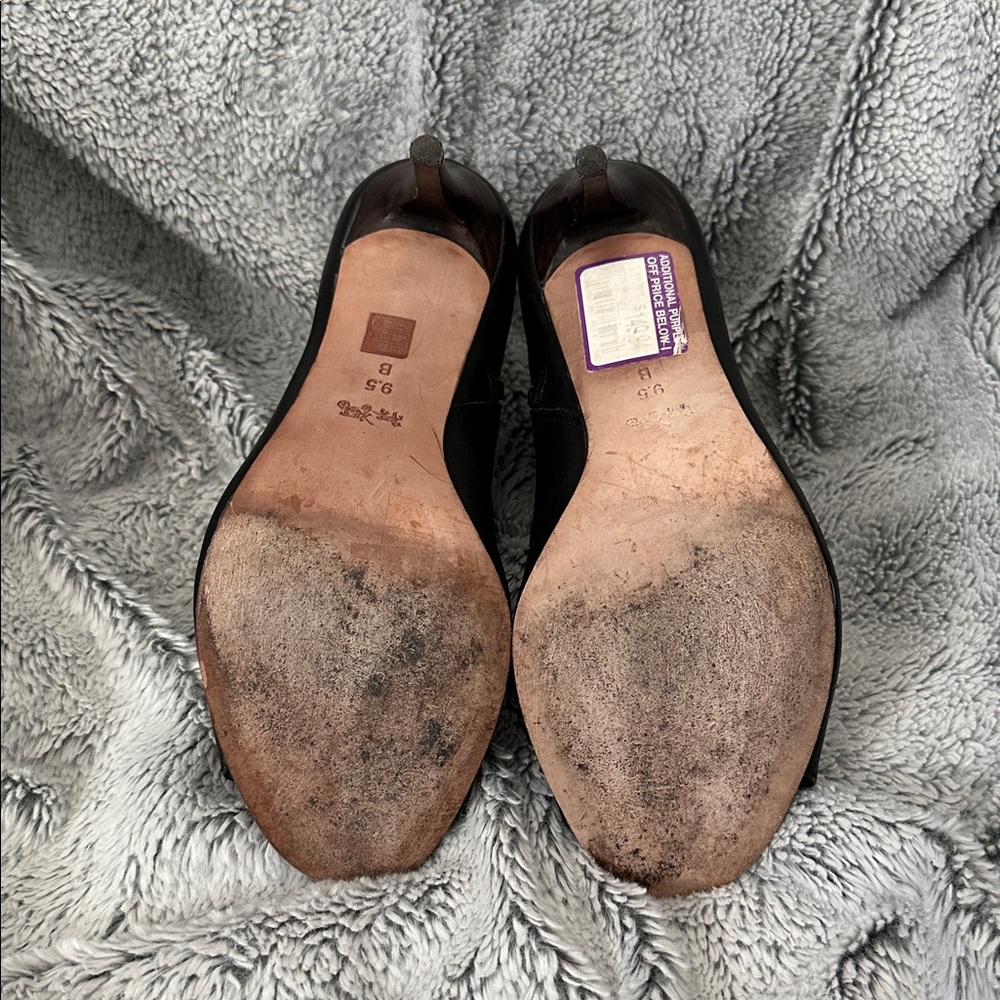 Coach Olie Soft Shine Calf Leather Bootie Sz 9.5 - Picture 7 of 11
